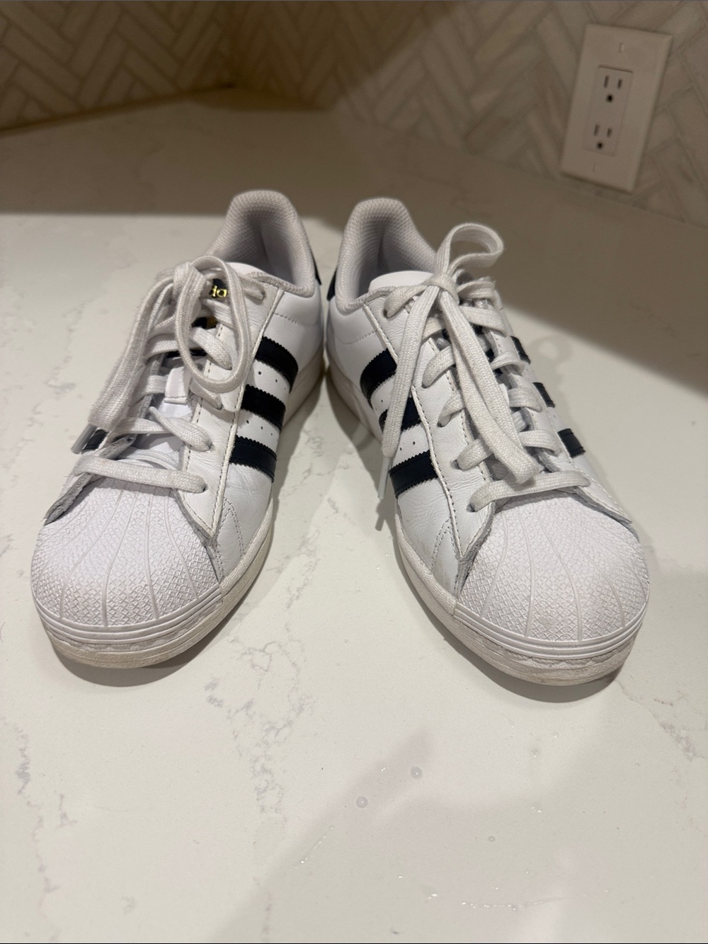 adidas White Kids unisex size 5.5 Sneakers with Black Stripes